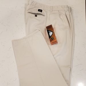 Mens Dockers Khaki pants.